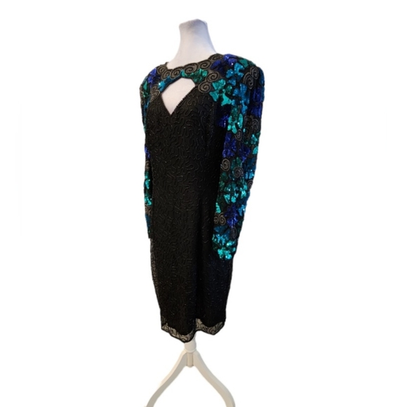 COPY - Vintage Rare Find Sequins and Beaded Black Dress with Beautiful Blue Seq… - Picture 4 of 11